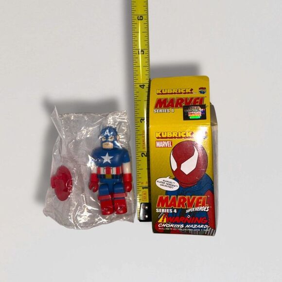 Medicom Marvel Series 4 S4 Kubrick "Captain America" 2004 - Picture 8 of 8